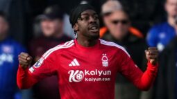 Newcastle agree £55m fee for Forest winger Elanga
