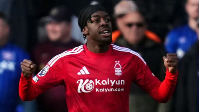 Newcastle agree £55m fee for Forest winger Elanga