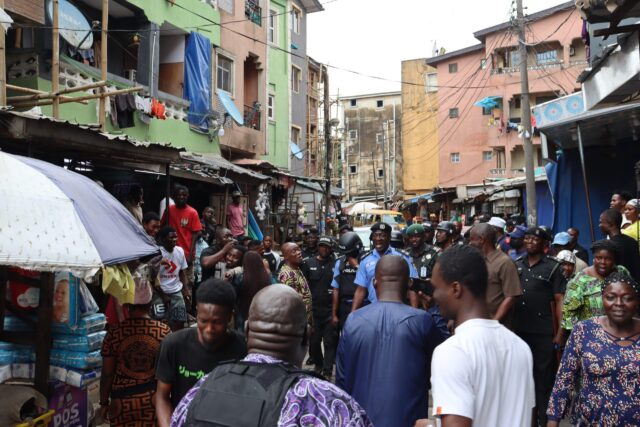 Lagos police foil riot, arrest 18 hoodlums at Tejuosho market 