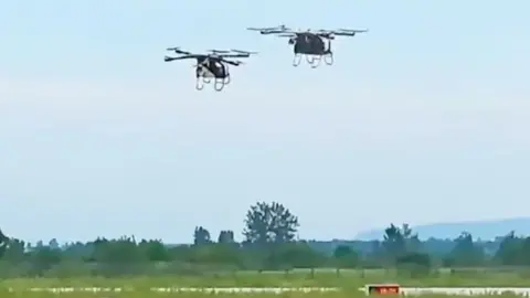 Flying cars crash into each other at Chinese air show