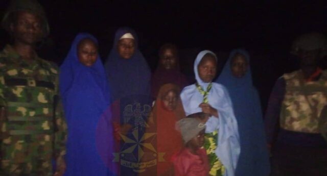 Troops of 3 brigade rescue 7 kidnapped victims in Tsanyawa