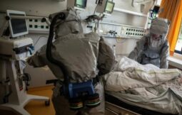 France confirms first Ebola case